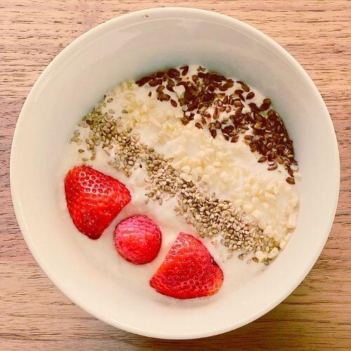 Rezept für Bananen-Quarkspeise mit Toppings