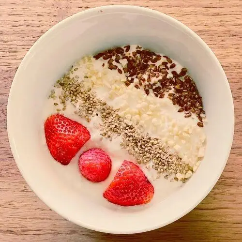 Rezept für Bananen-Quarkspeise mit Toppings